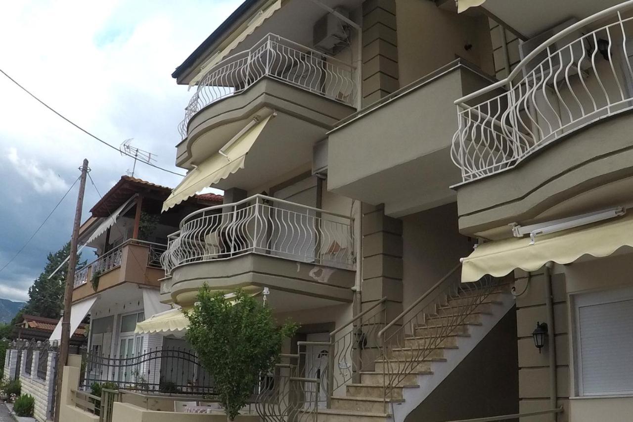 Ofrinio Central Apartments Bagian luar foto