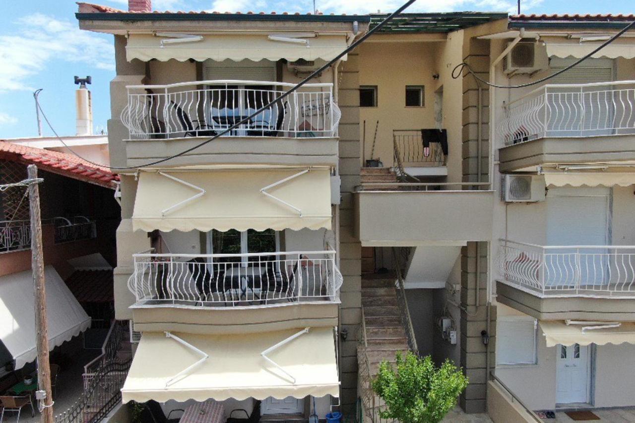 Ofrinio Central Apartments Bagian luar foto